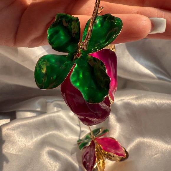 Anthropologe unique Pink and Gold Floral Earrings - Picture 8 of 10